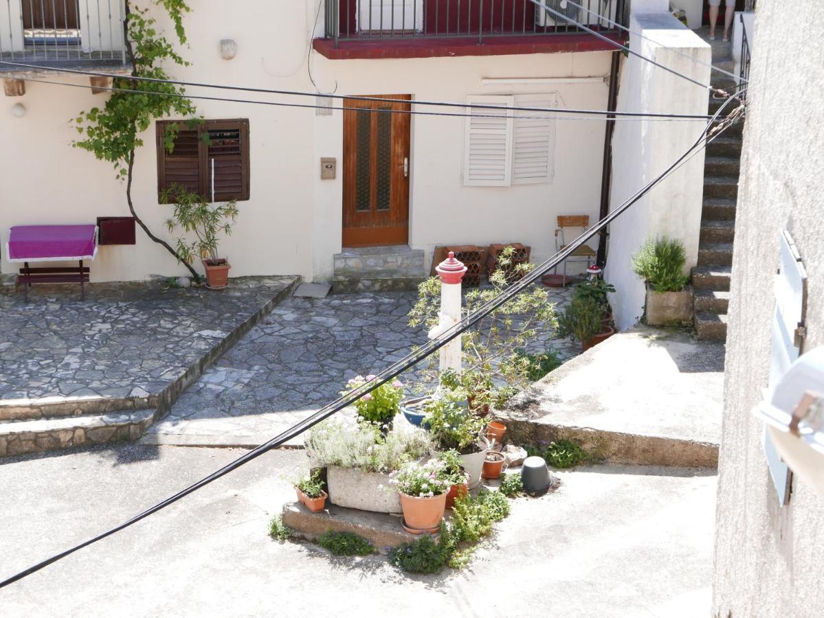 Apartamento Potocina 21 Vrbnik Exterior foto